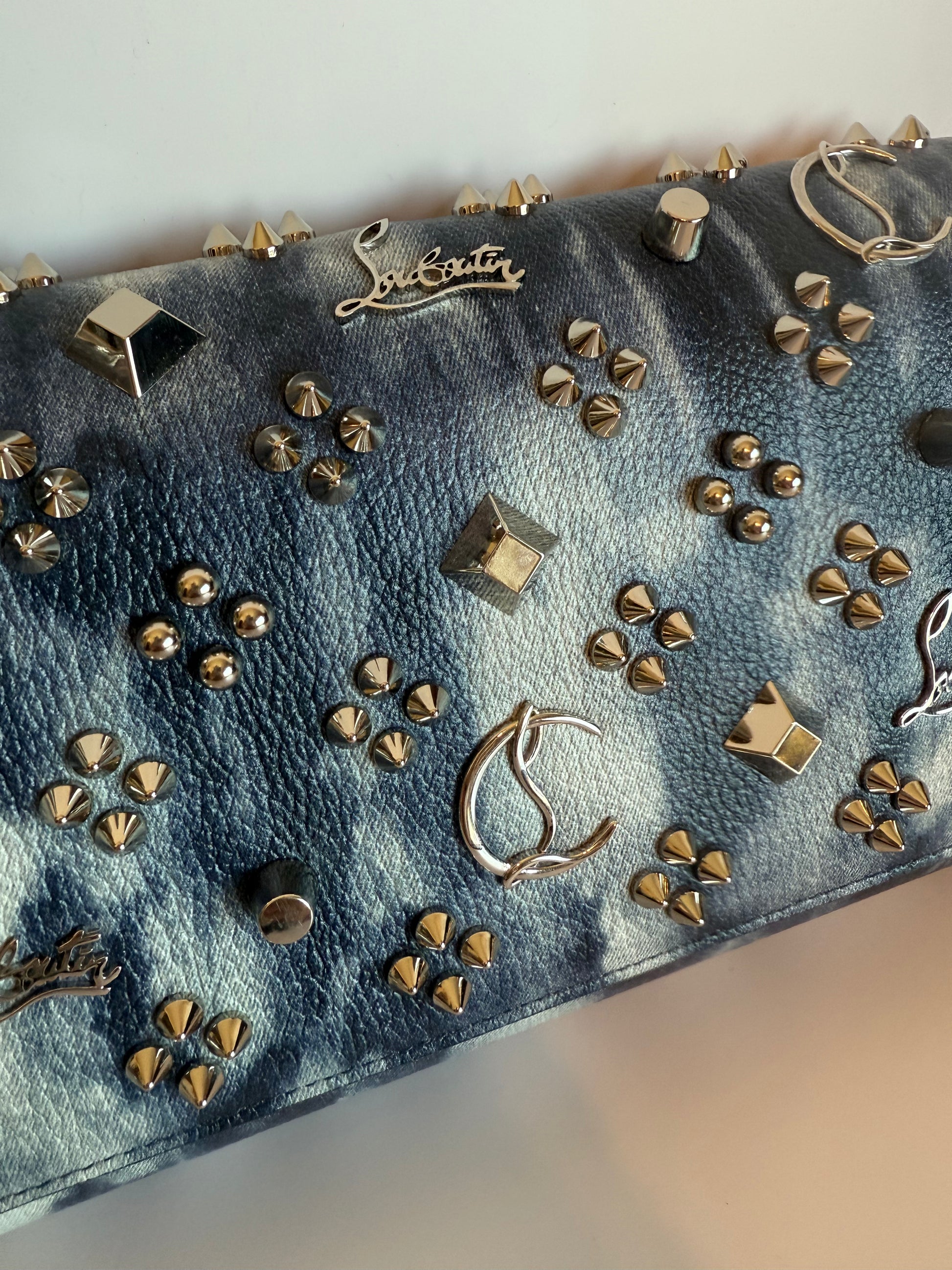 CHRISTIAN LOUBOUTIN
Calfskin Printed Punk Spikes Paloma Clutch