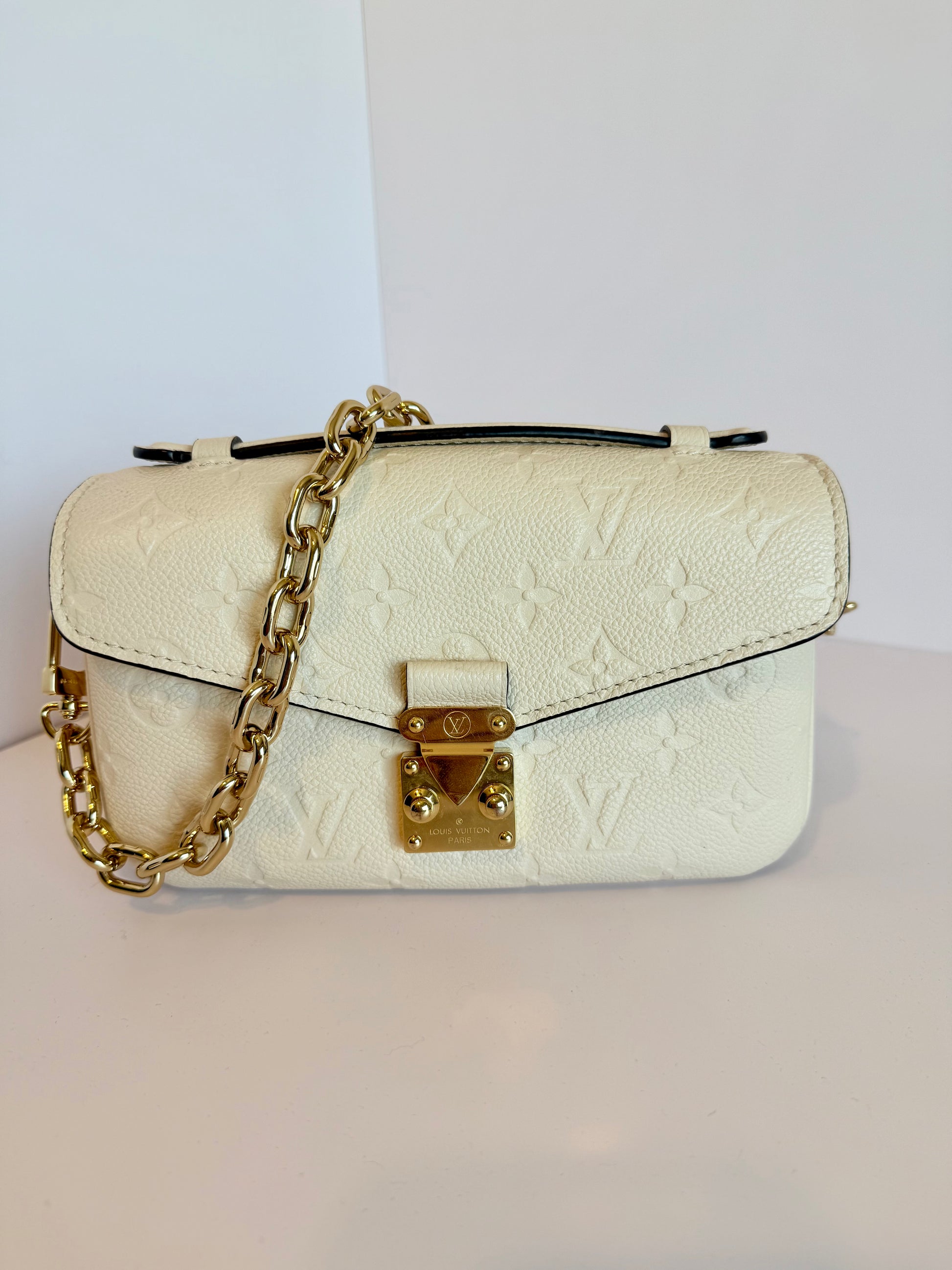 LOUIS VUITTON MÉTIS east/west monogram empreinte
