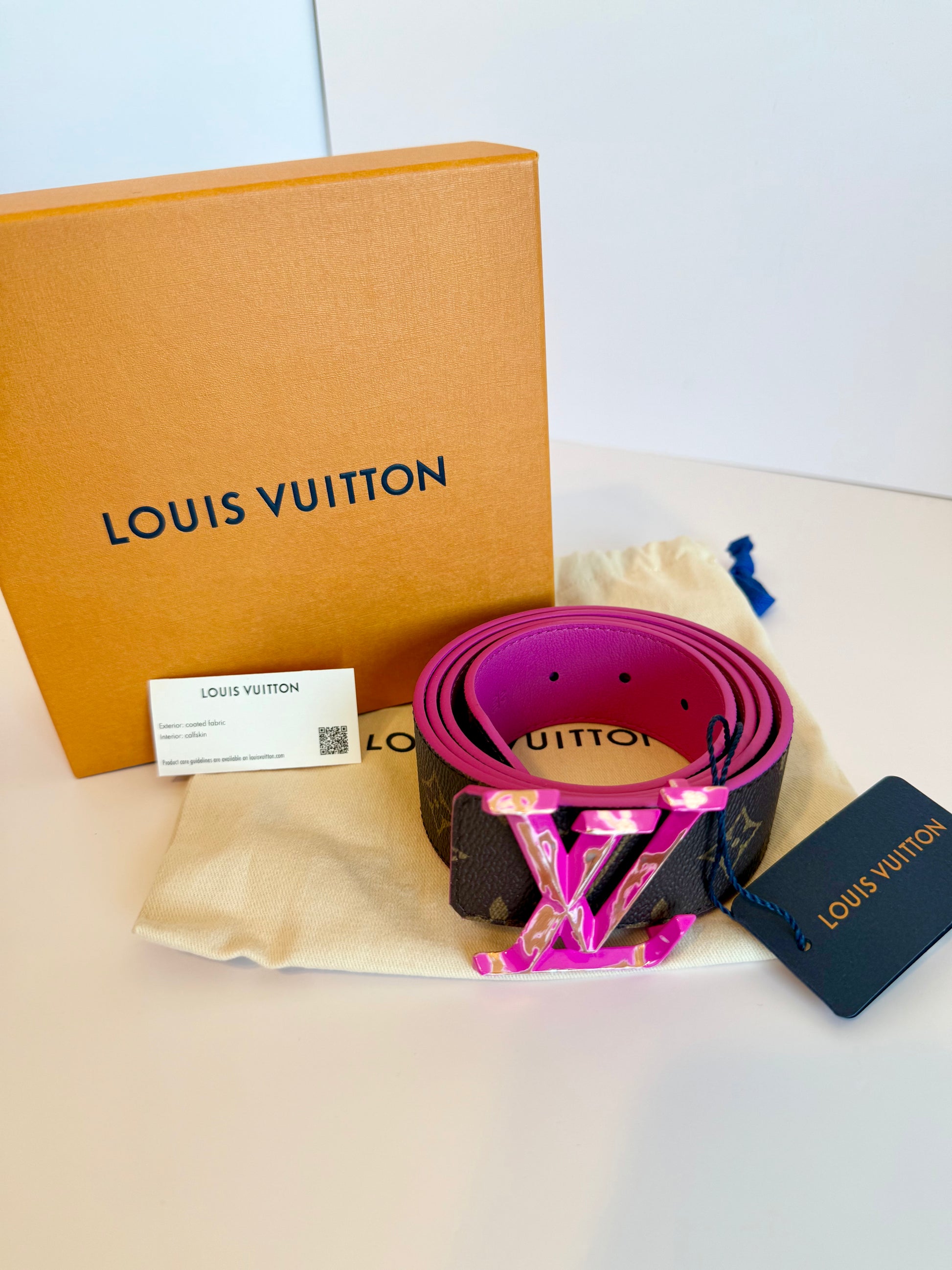 Louis Vuitton reversible belt 40mm 100