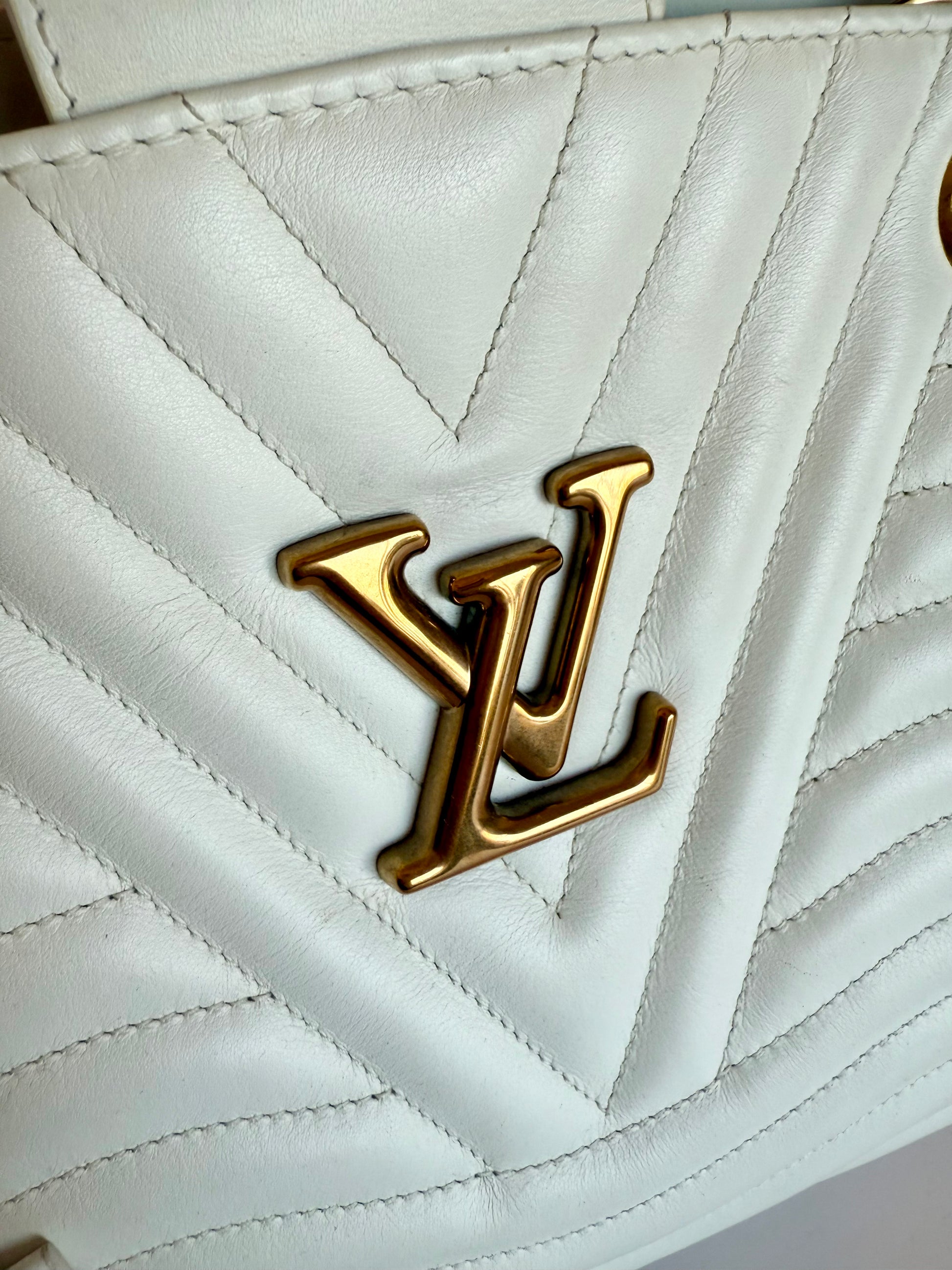 Louis Vuitton white new wave chain shoulder and crossbody bag