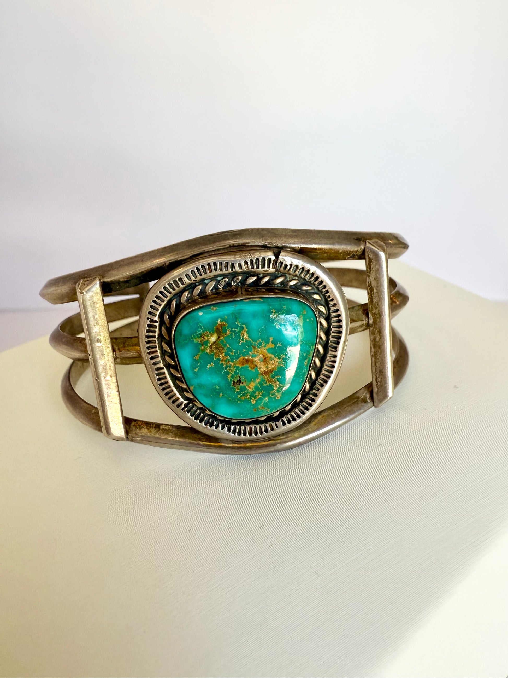 Navajo turquoise cuff bracelet 1940