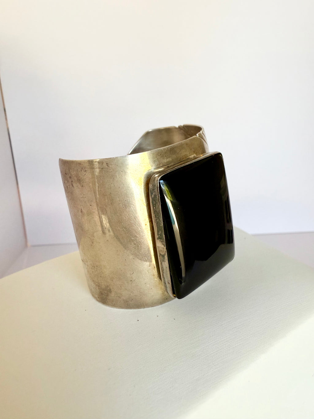 Black onyx and sterling silver cuff Navajo