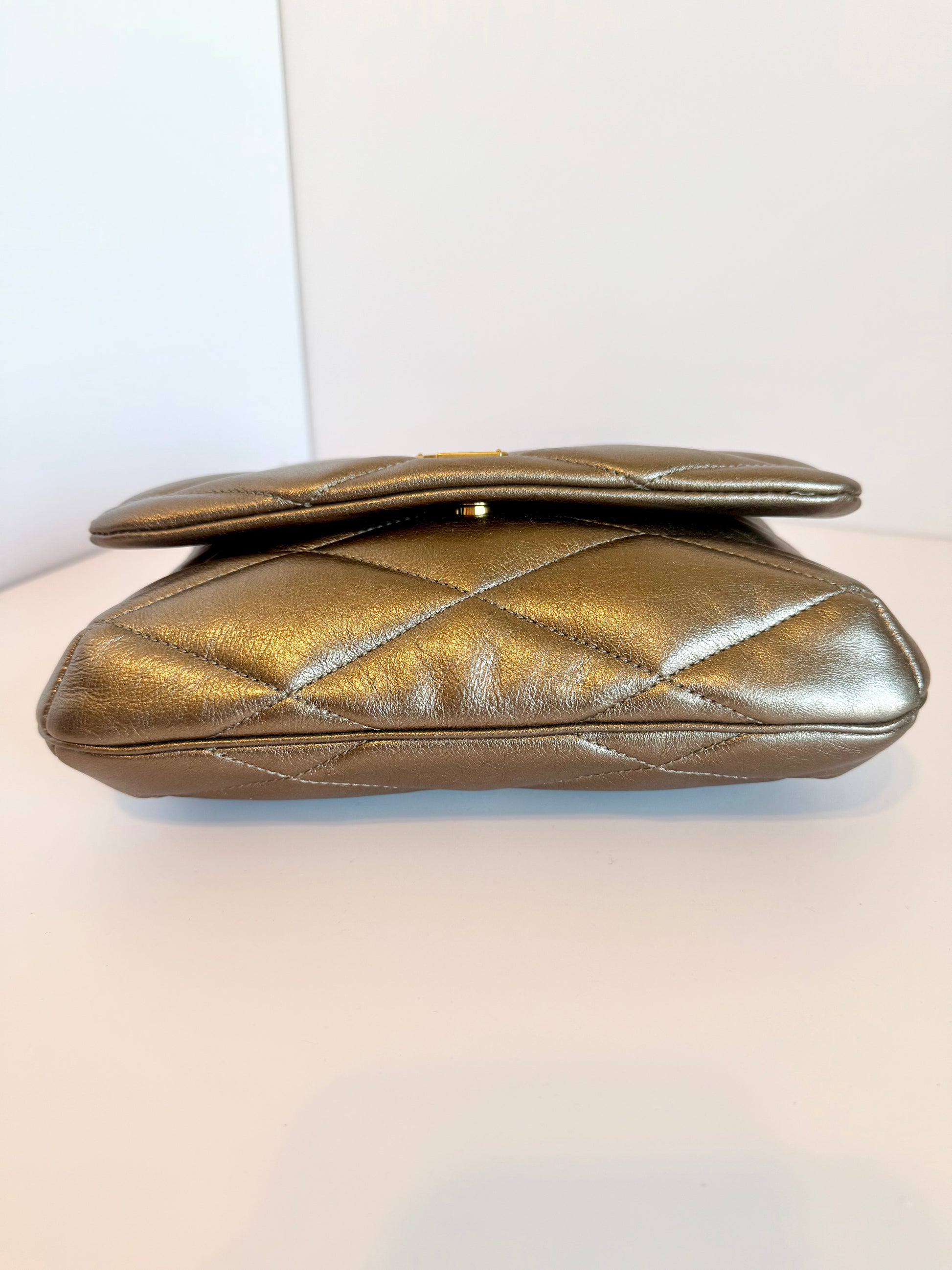 Saint Laurent Le 57 Flap YSL Shoulder Bag in Quilted Leather