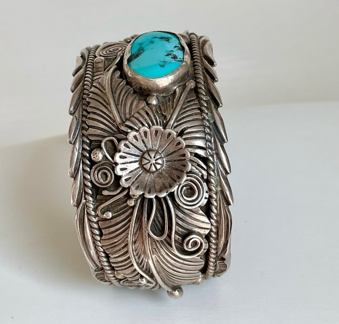 NAVAJO turquoise 1950 signed cuff