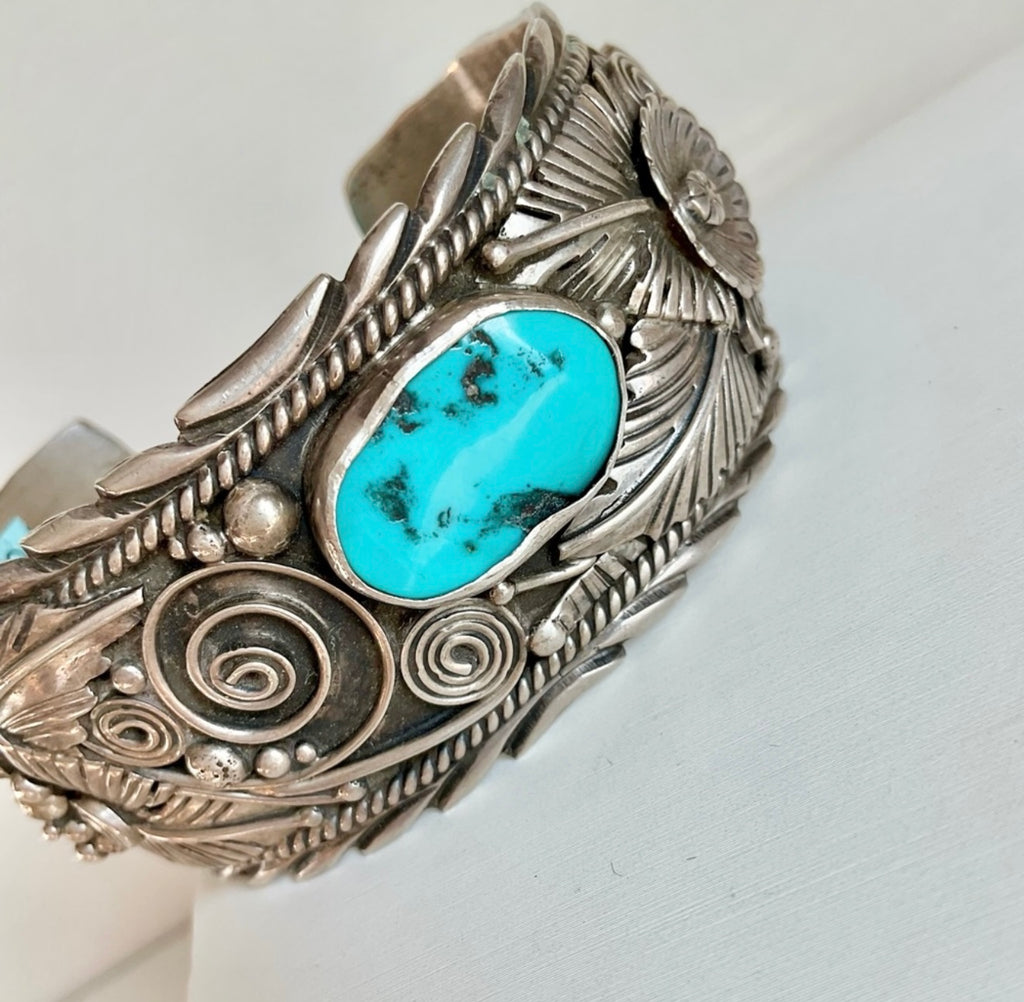 NAVAJO turquoise 1950 signed cuff