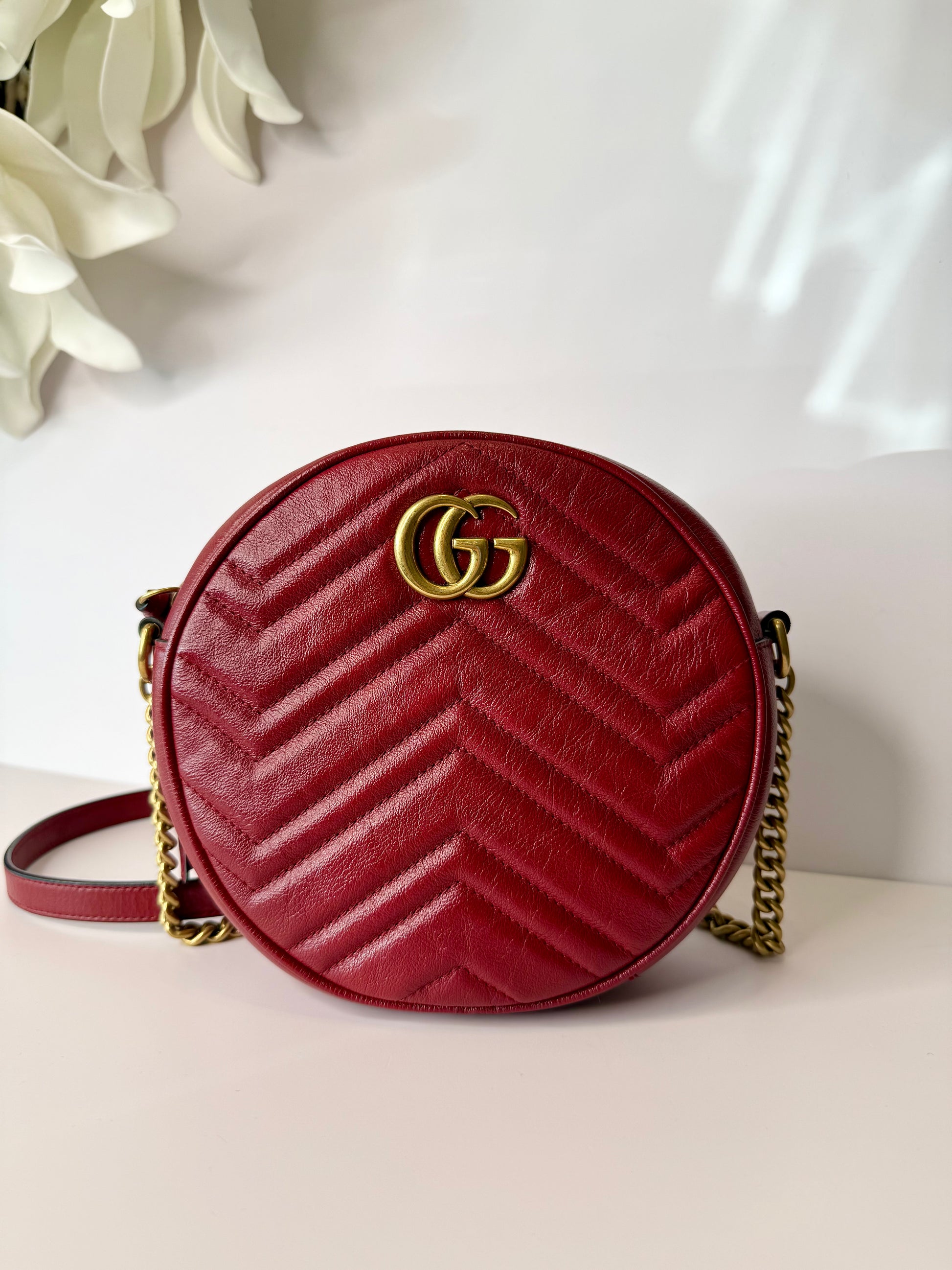 Glazed Calfskin Matelasse Heart Mini GG Marmont Round Shoulder Bag Romantic Cerise