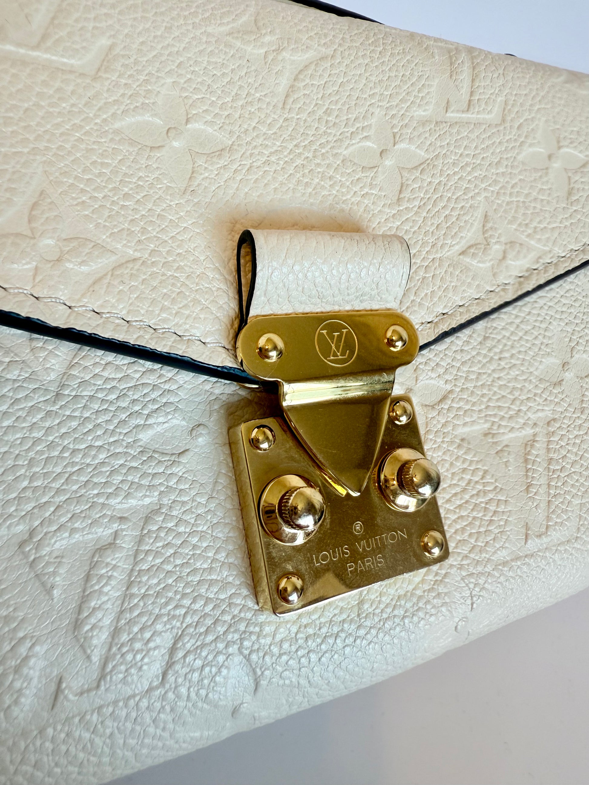 LOUIS VUITTON MÉTIS east/west monogram empreinte