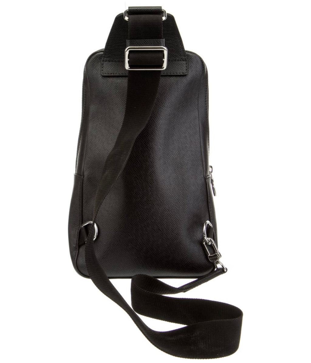 Louis Vuitton Taiga Avenue Sling bag