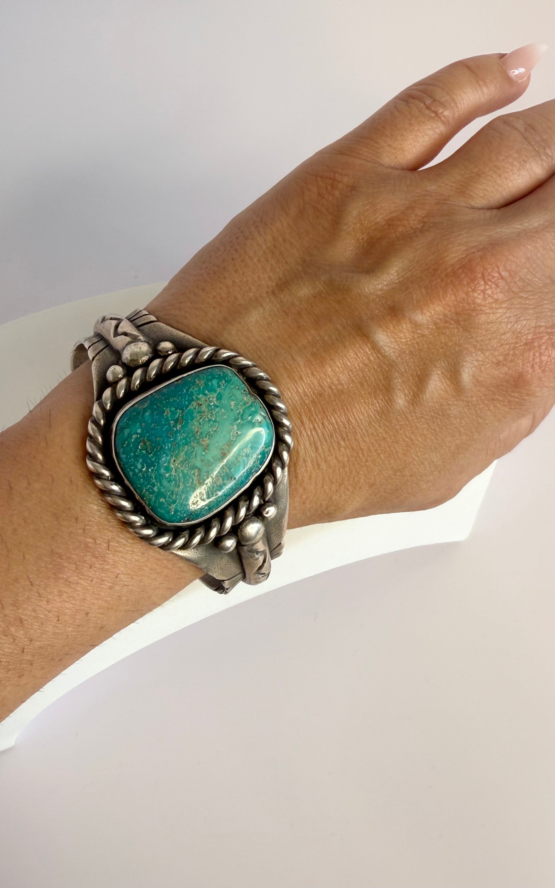 NAVAJO turquoise 1950/1960 signed cuff