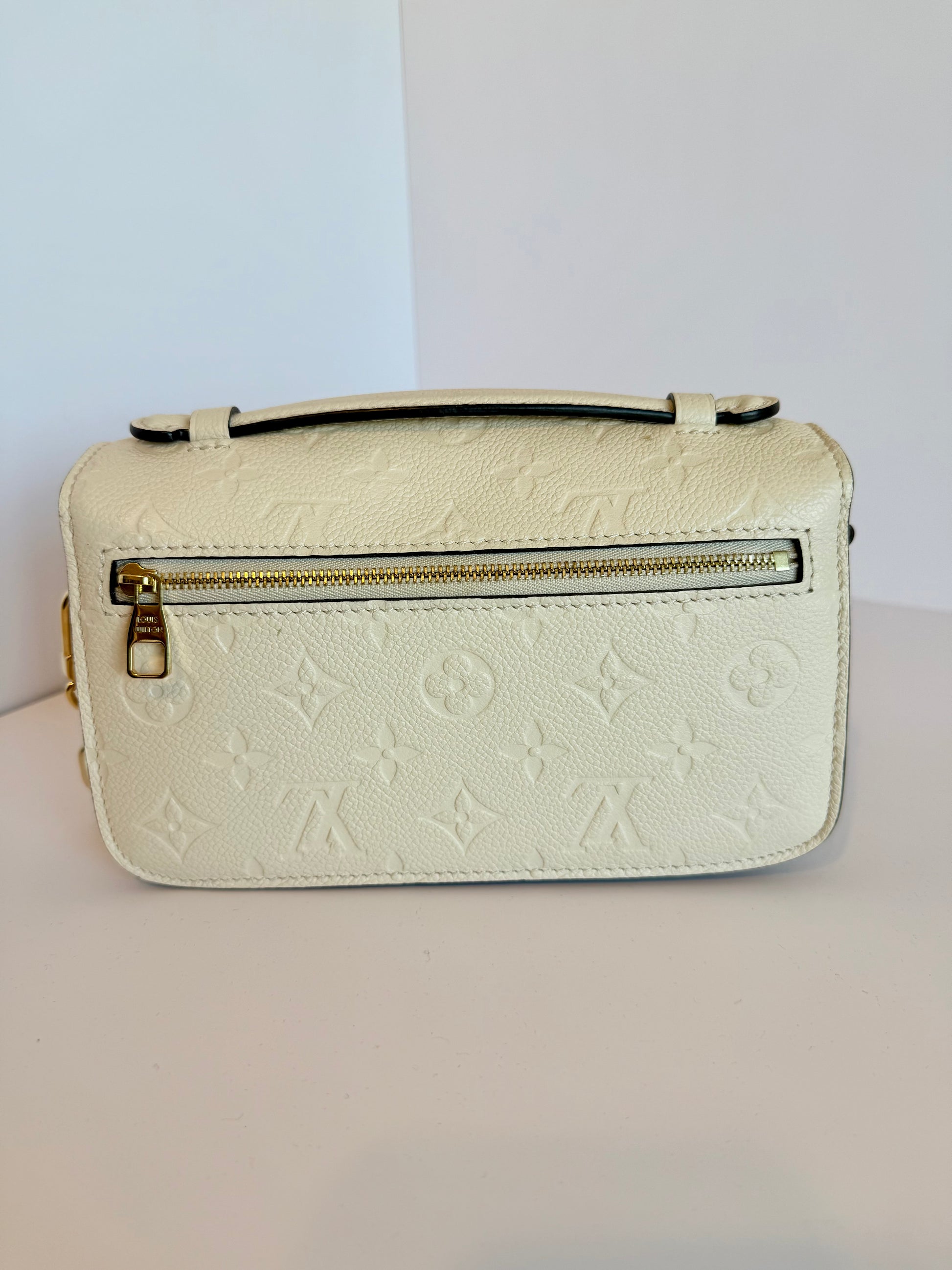 LOUIS VUITTON MÉTIS east/west monogram empreinte