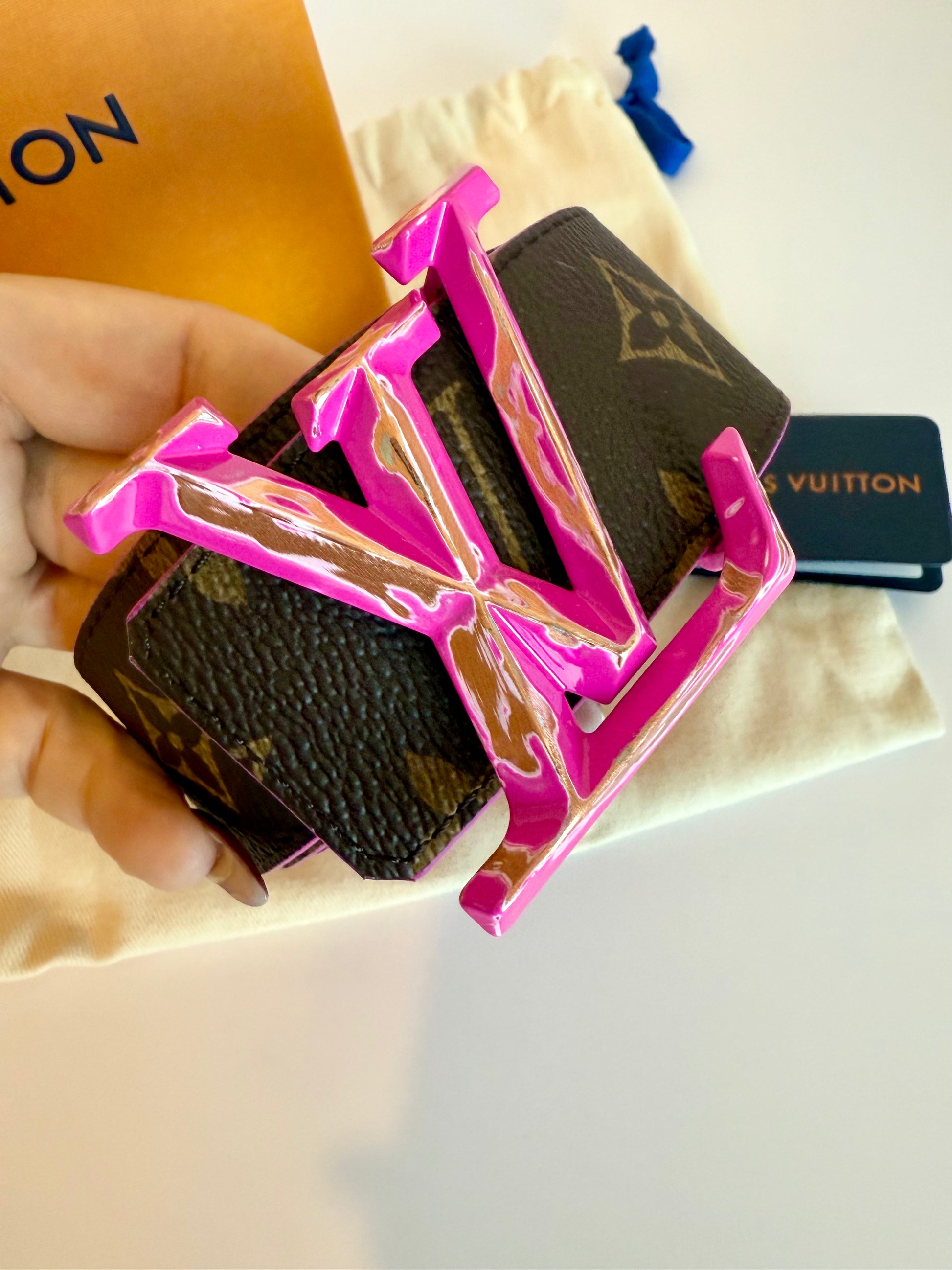 Louis Vuitton reversible belt 40mm 100