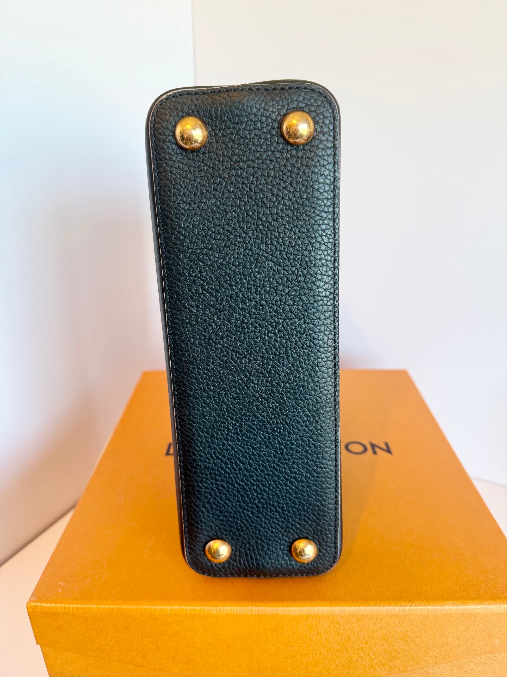 Louis Vuitton Capucines BB