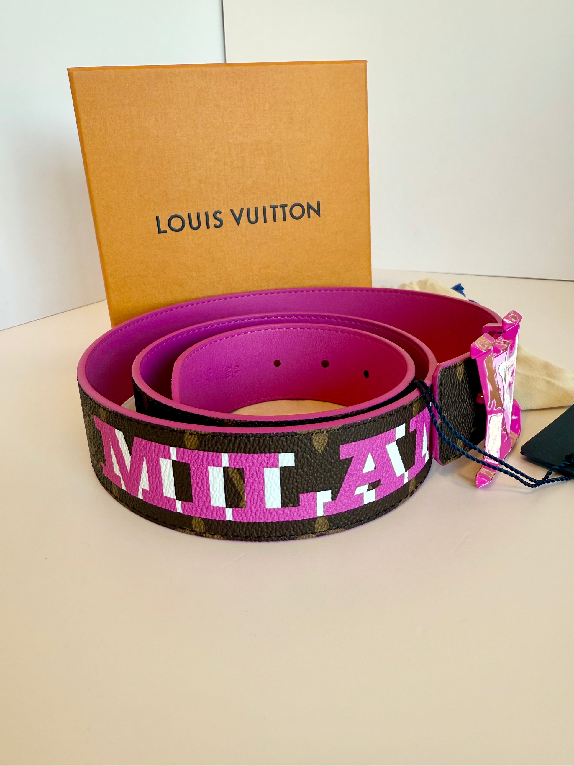 Louis Vuitton reversible belt 40mm 100