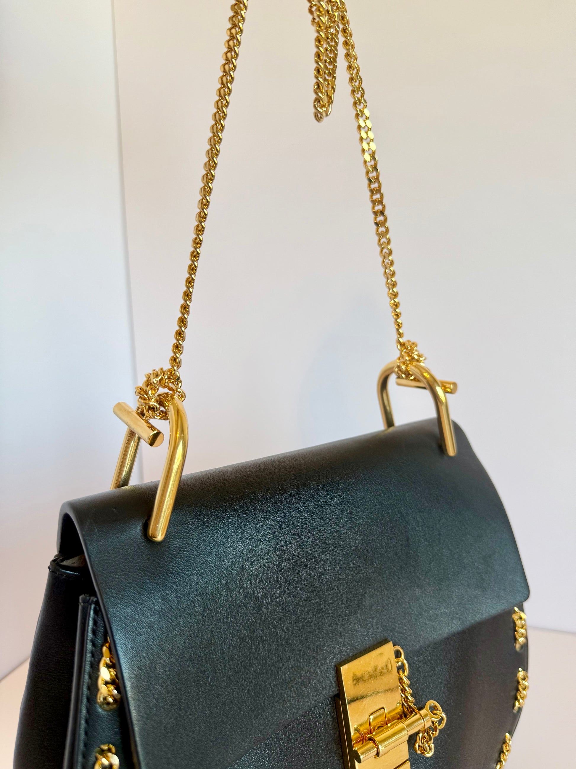 Chloe drew chain detail crossbody bag