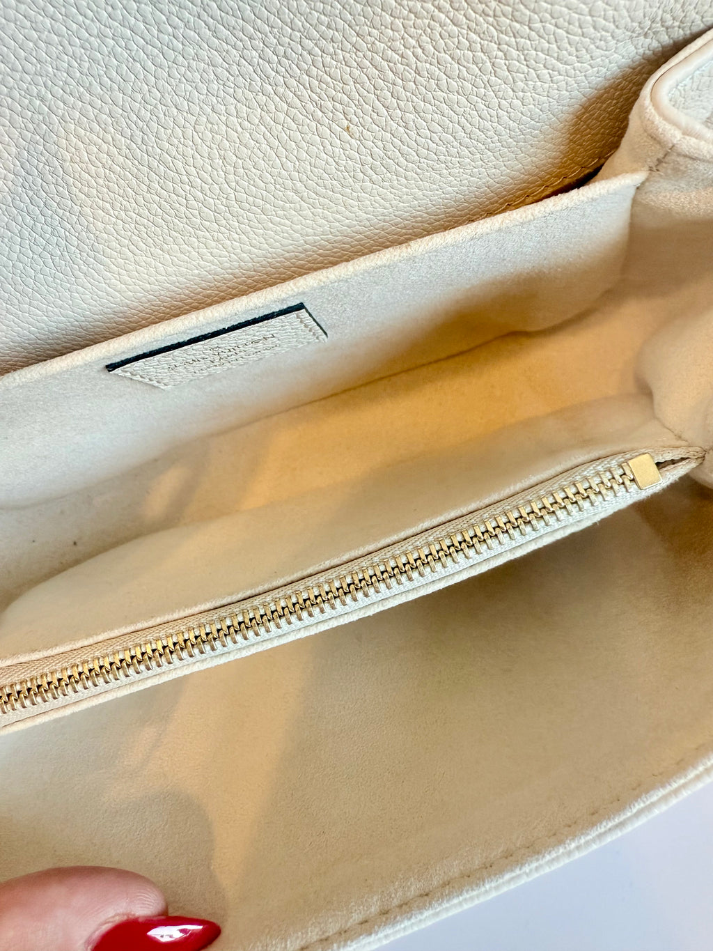 LOUIS VUITTON MÉTIS east/west monogram empreinte