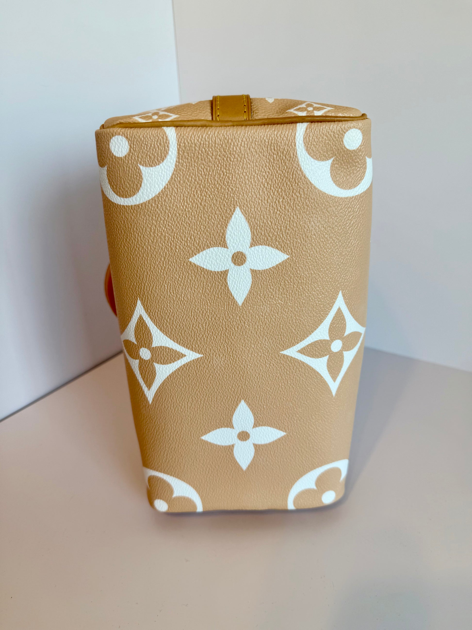 Louis Vuitton Speedy 25 Bandouliere By The Pool Giant Monogram Crossbody Bag