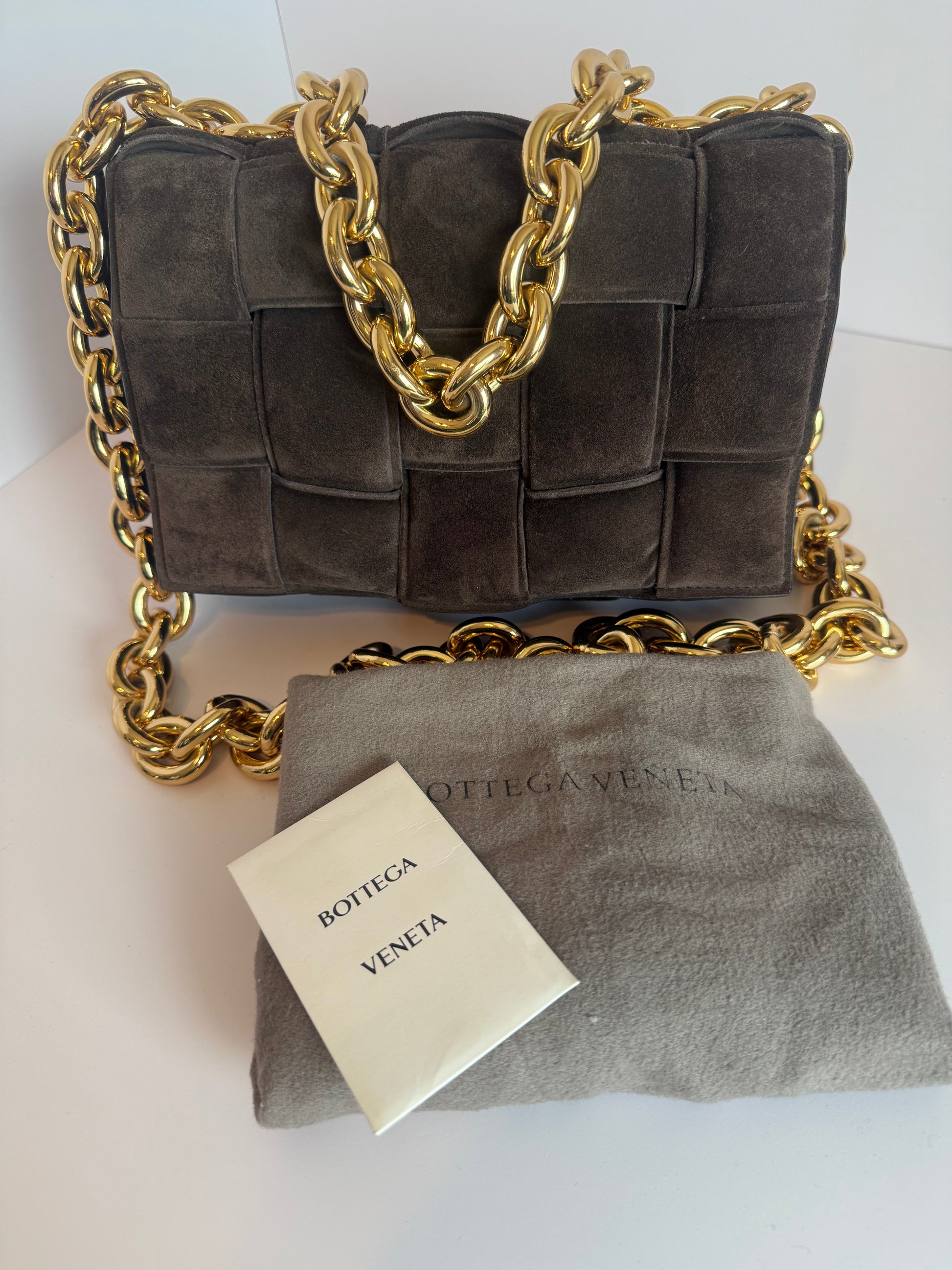 Bottega Veneta
Intrecciato Chain Padded Cassette