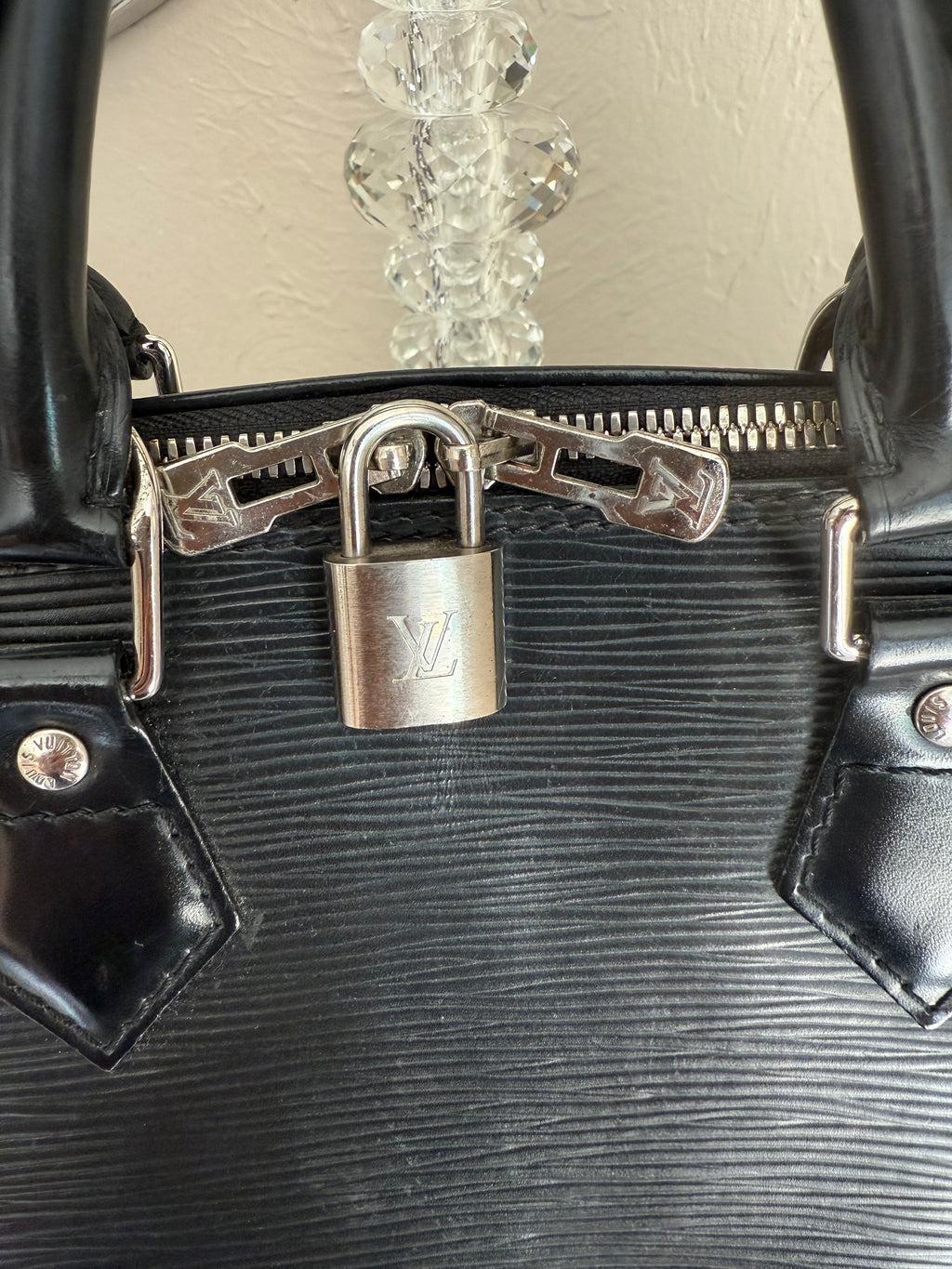 Louis Vuitton Epi Alma silver