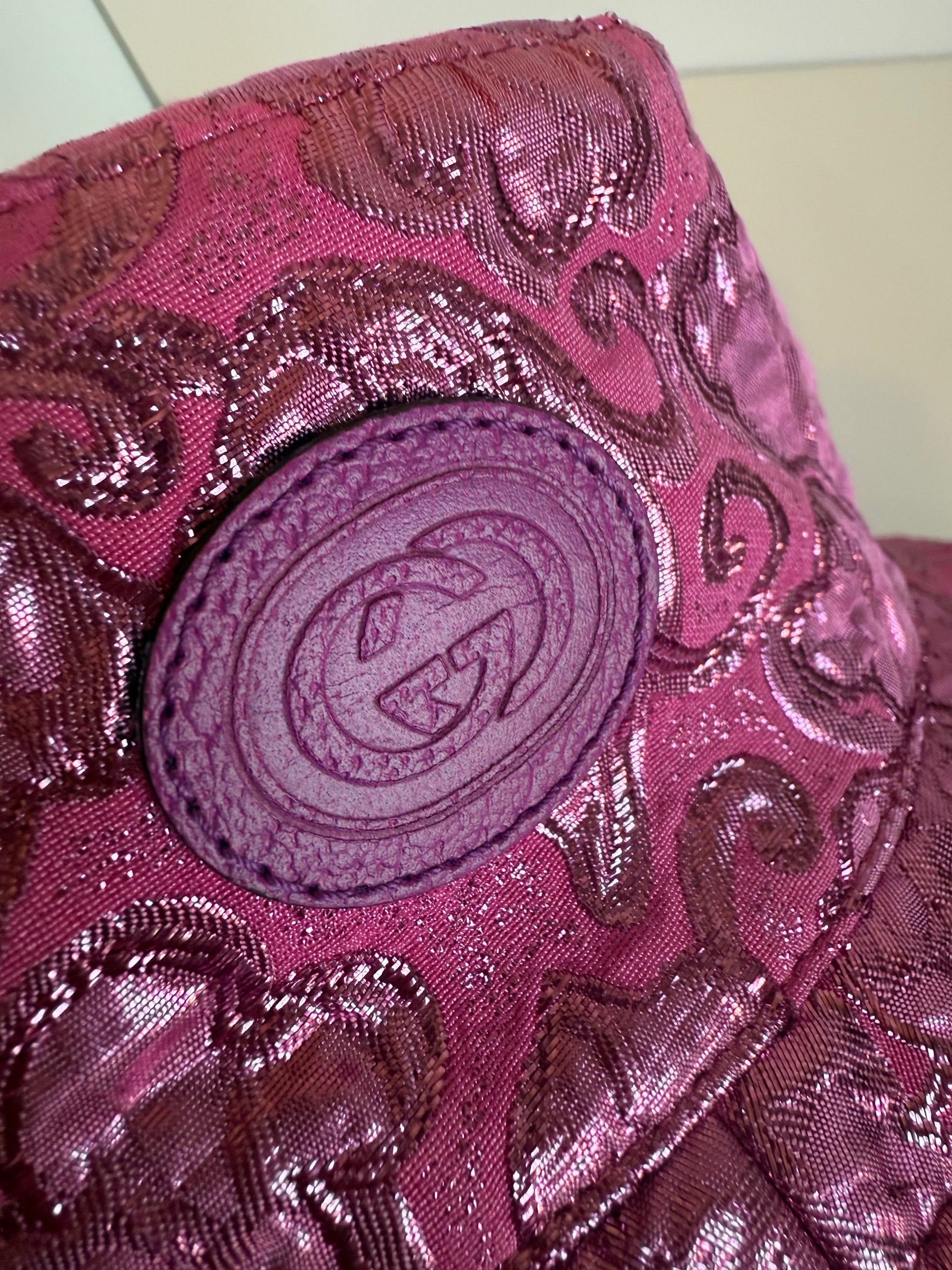 GUCCI GG metallic reversible bucket hat Small