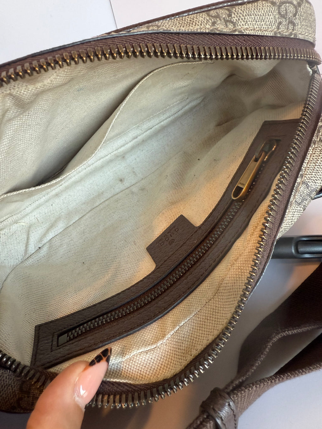 GUCCI GG supreme Ophidia belt bag
