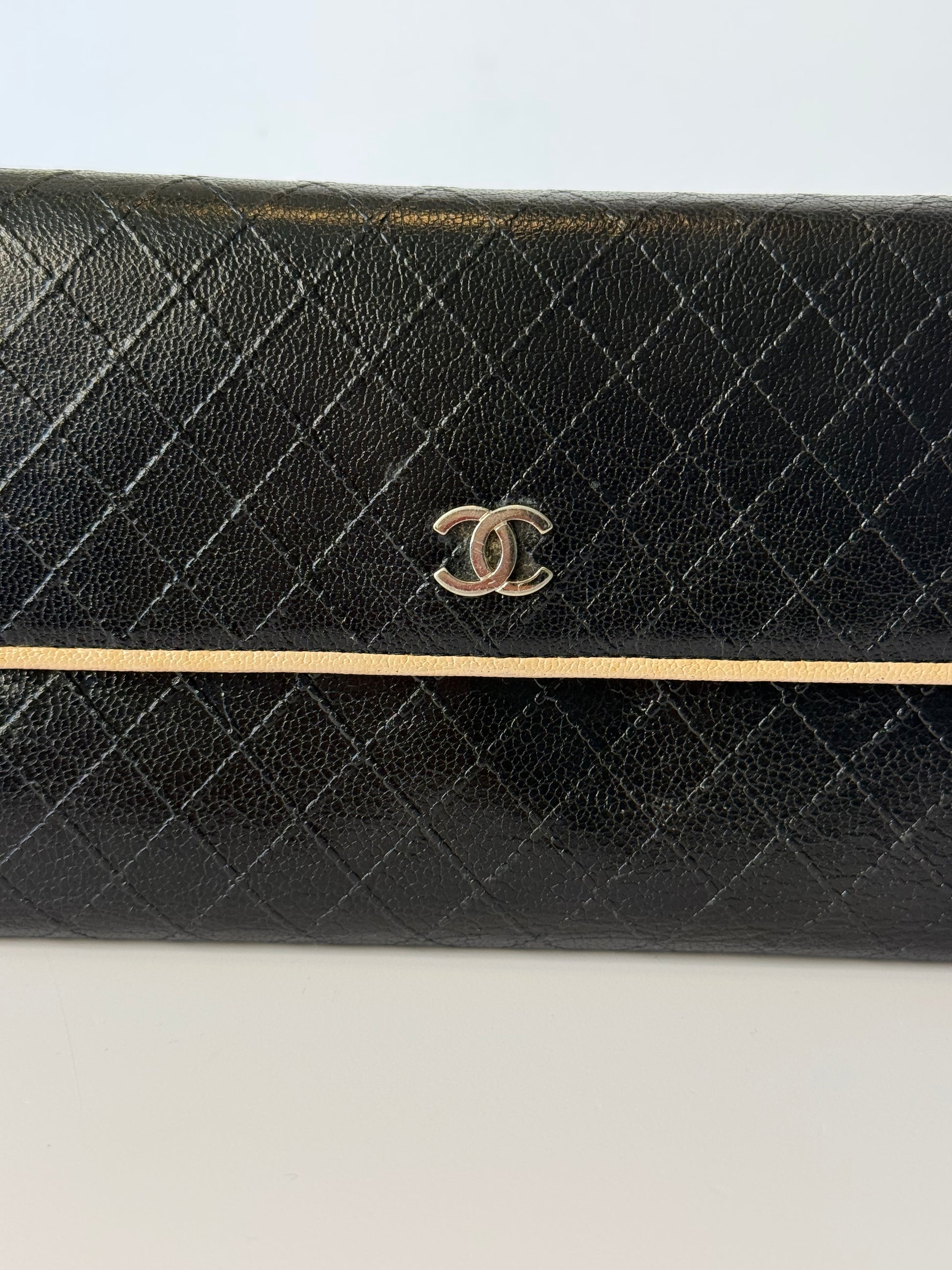Timeless Chanel Bicolor Quilted Leather CC Logo Flap Continental Wallet Black