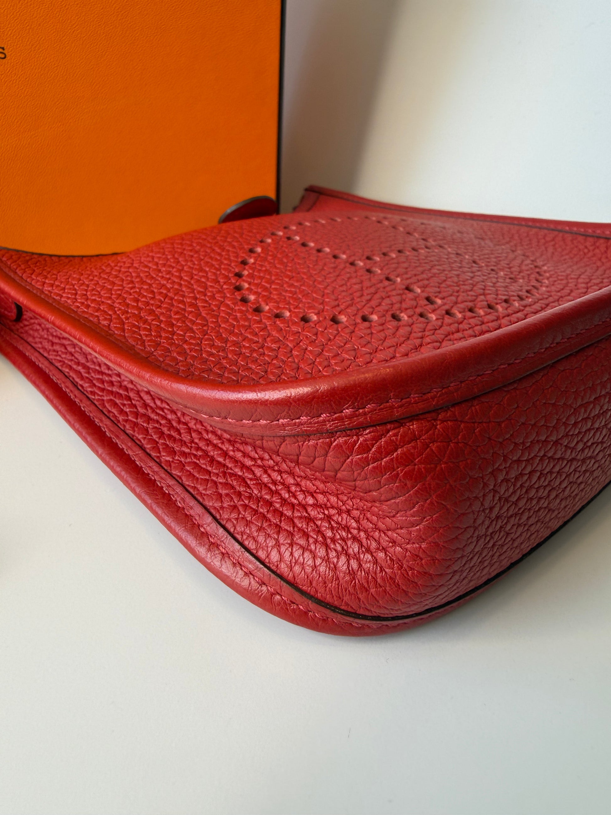 Hermès Evelyne 16 TPM (Très Petit Modèle) in red