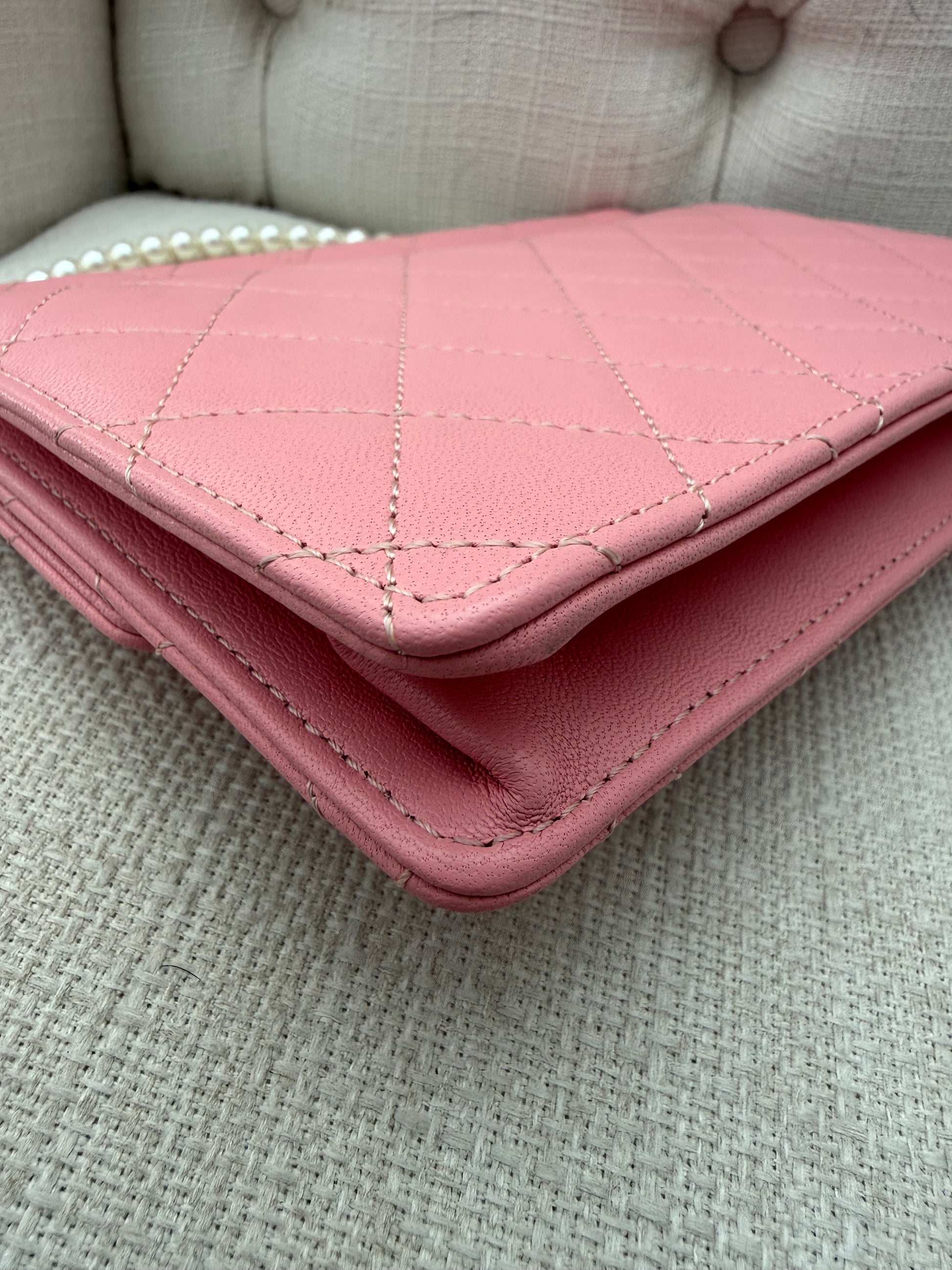 Chanel pearl chain cowhide leather flap bag pink