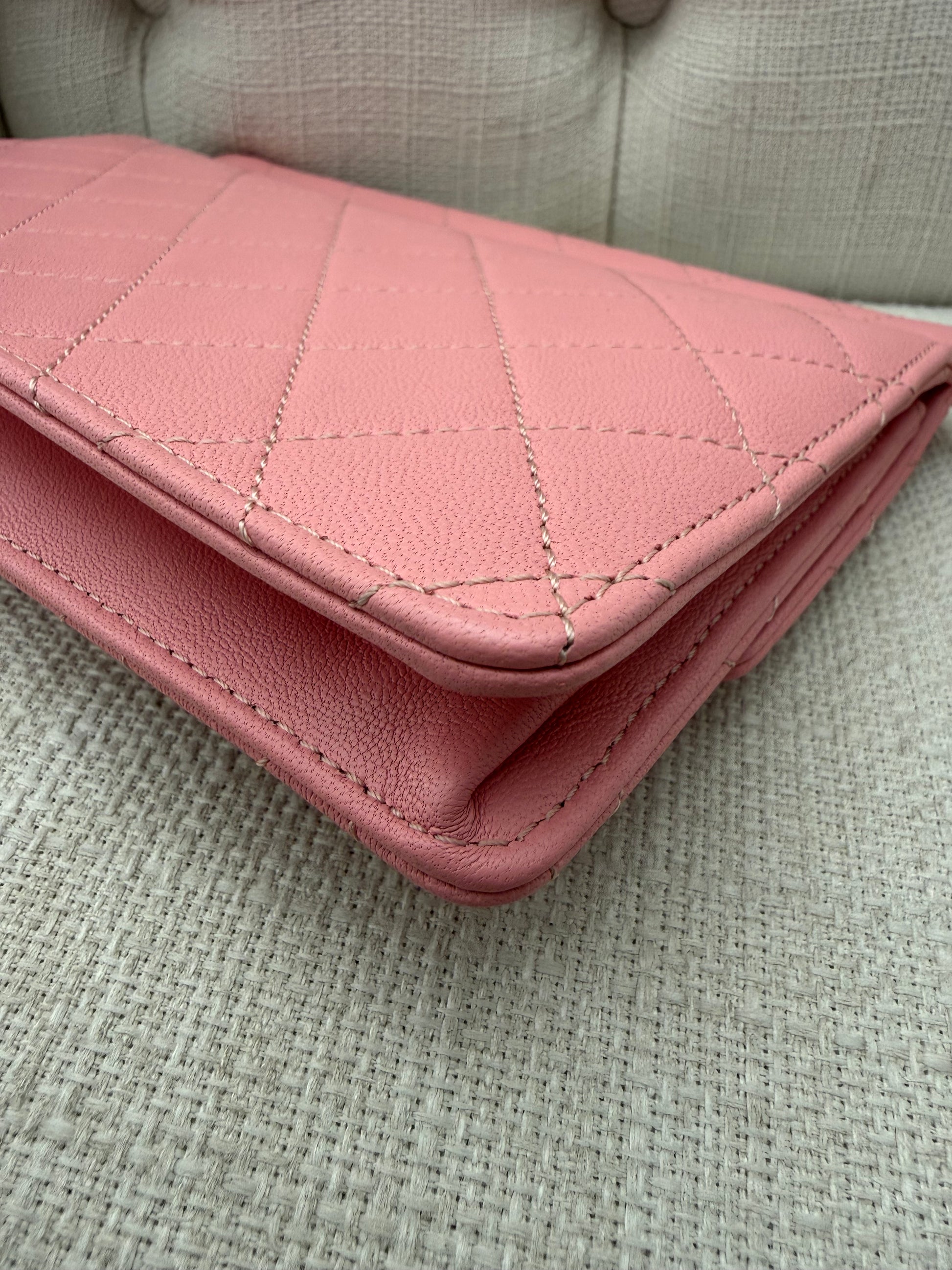 Chanel pearl chain cowhide leather flap bag pink