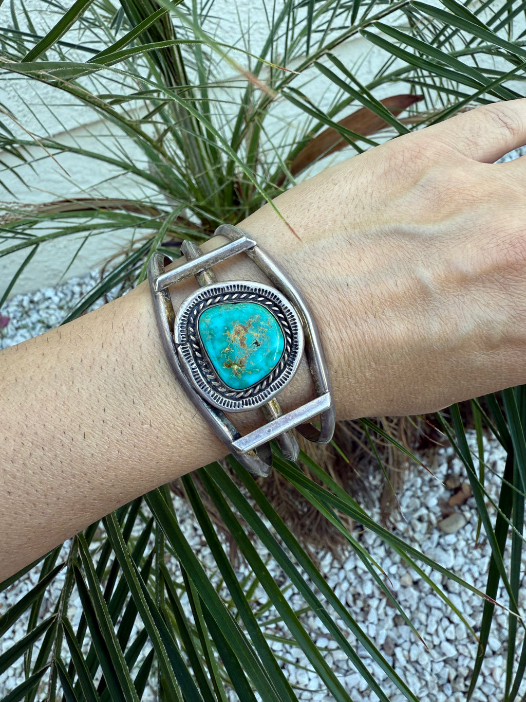 Navajo turquoise cuff bracelet 1940