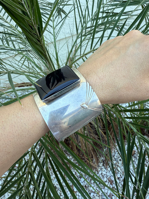 Black onyx and sterling silver cuff Navajo