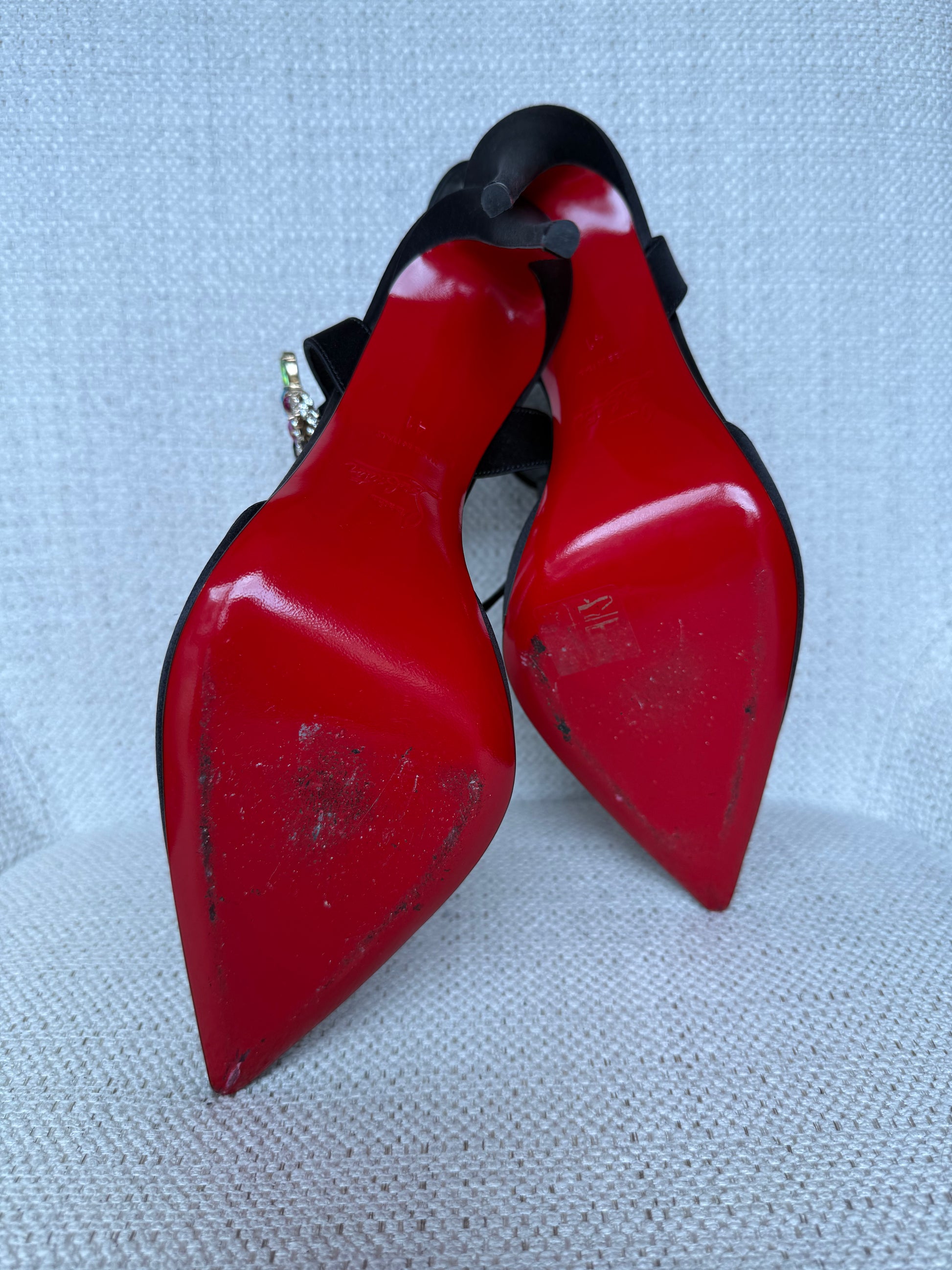 Christian Louboutin Goldina Rain 100 crystal-embellished satin pump in black