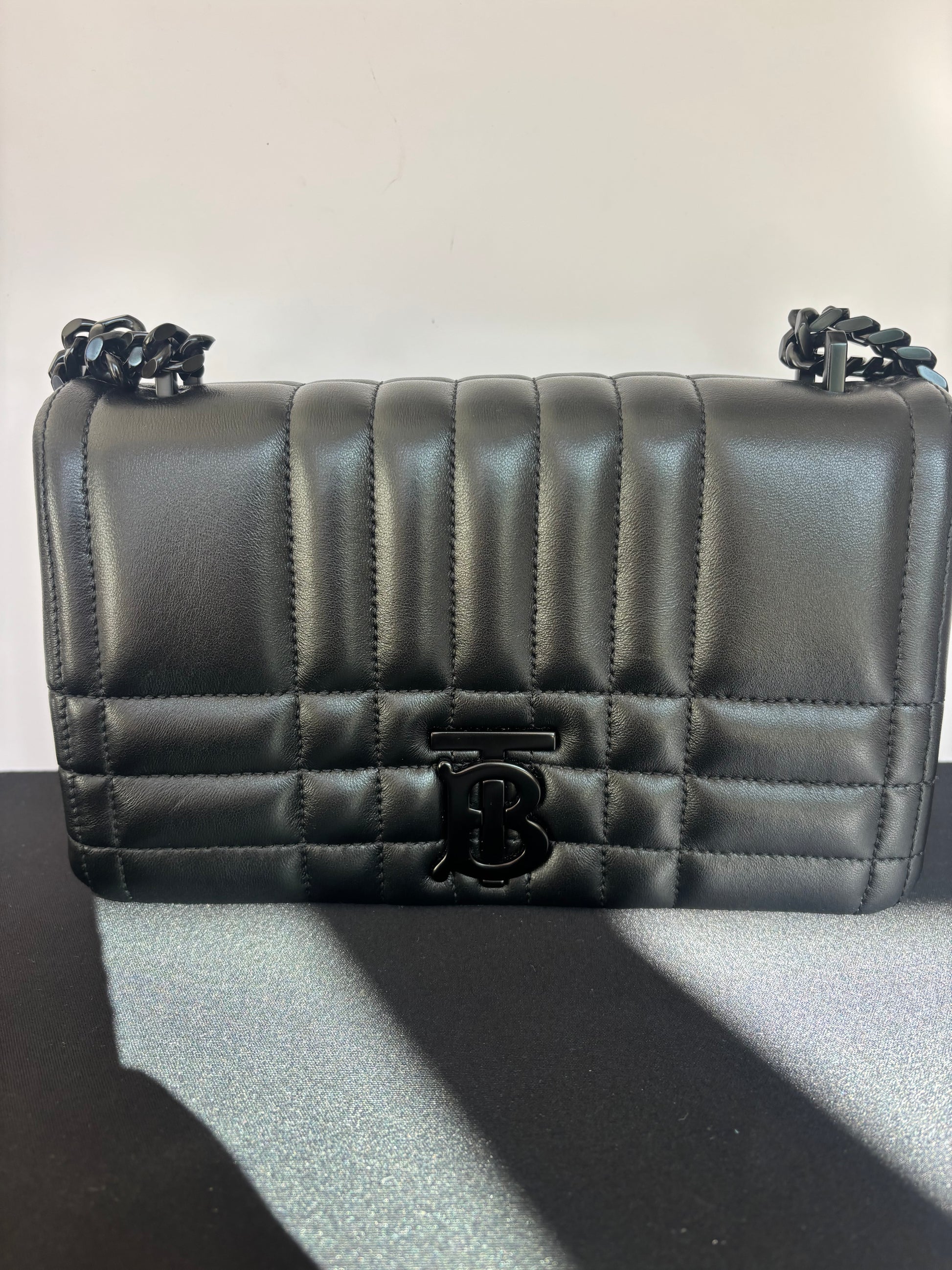 Burberry Lola - Black
